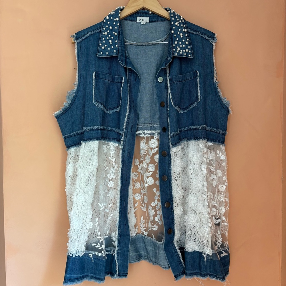 POL Denim and White Lace Sleeveless Jacket with Studded Collar NWOT